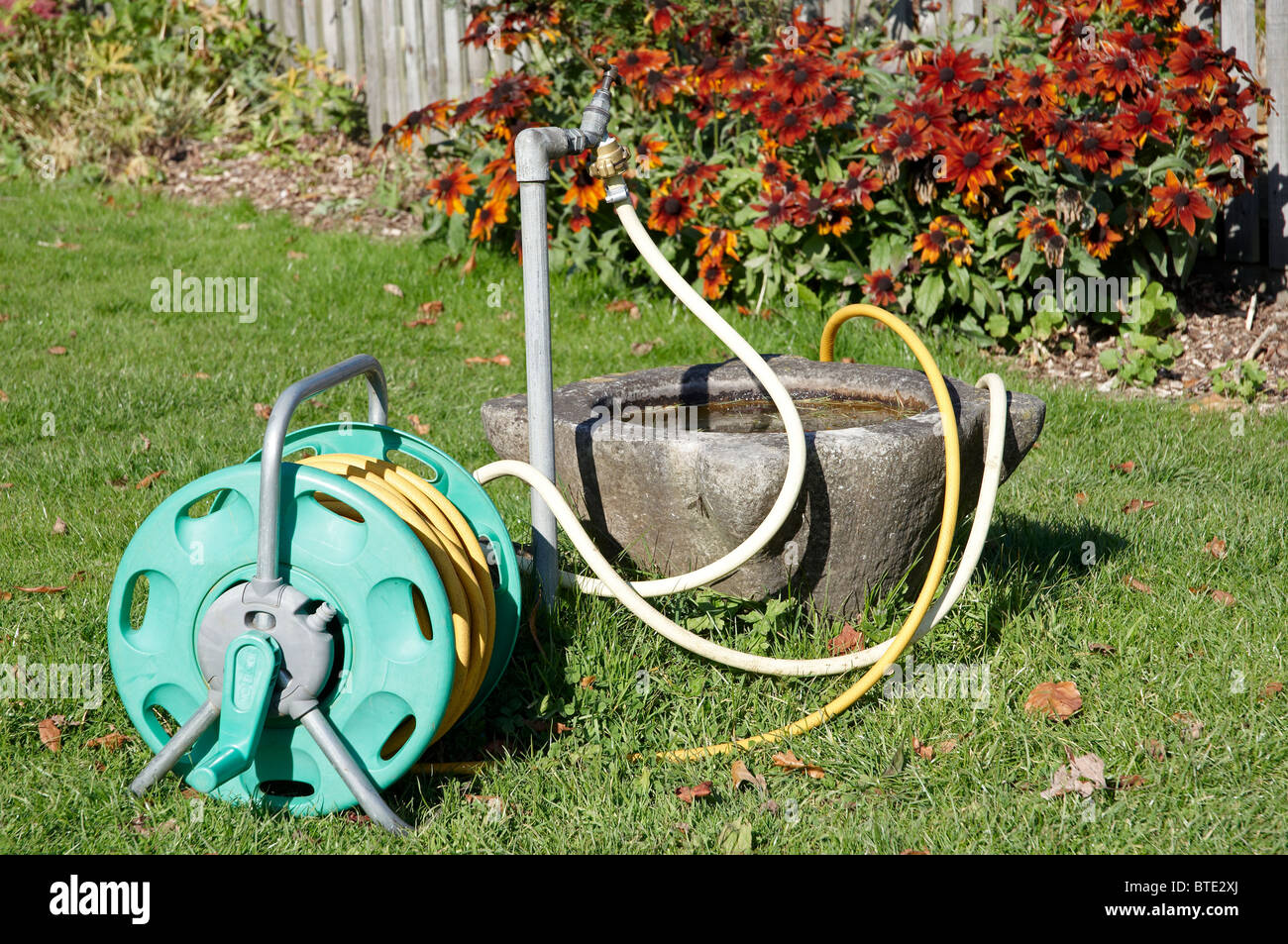 Garden standpipe hose reel hires stock photography and images Alamy