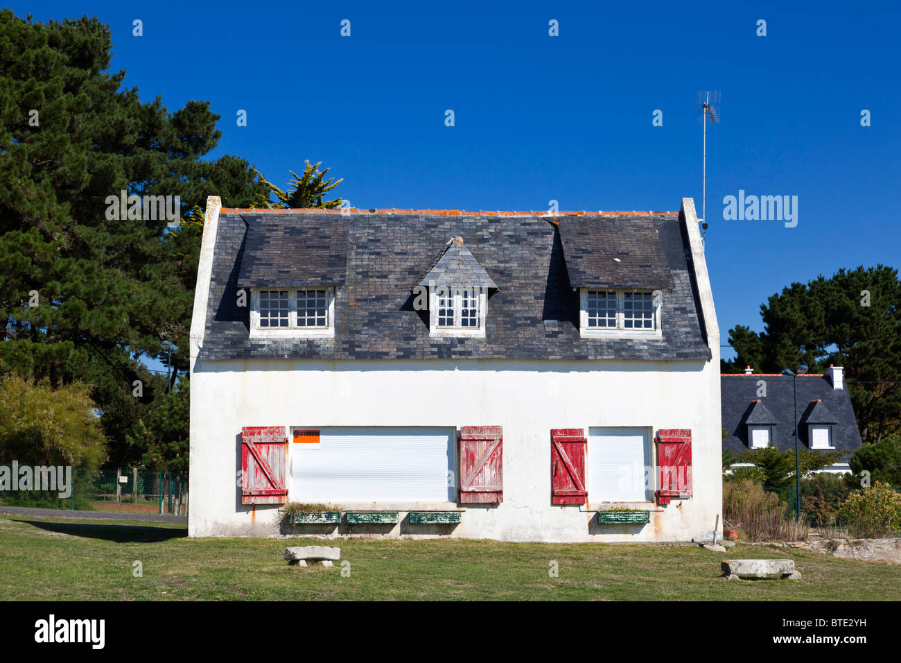 Old Breton seaside house for sale, Brittany France Europe Stock Photo