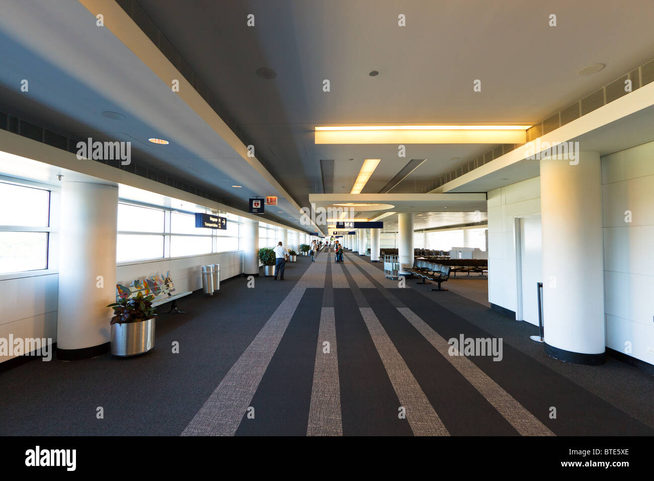 Terminal Gates Stock Photos & Terminal Gates Stock Images Alamy