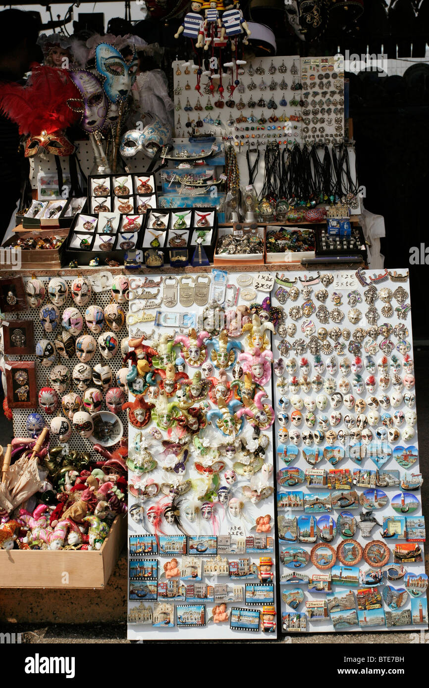 Souvenir shop in Venice Stock Photo Alamy