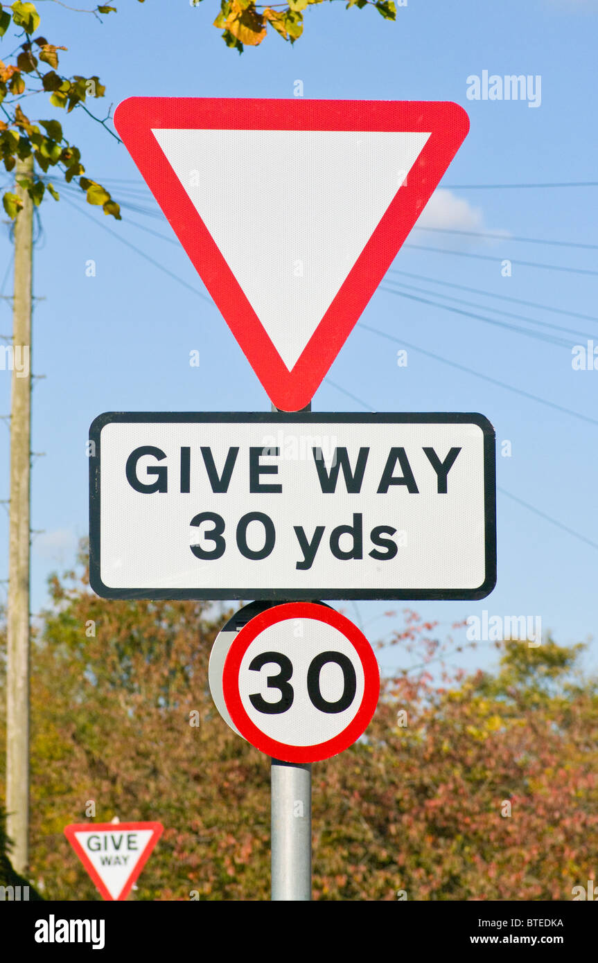 Give Way UK Traffic Sign Stock Photo