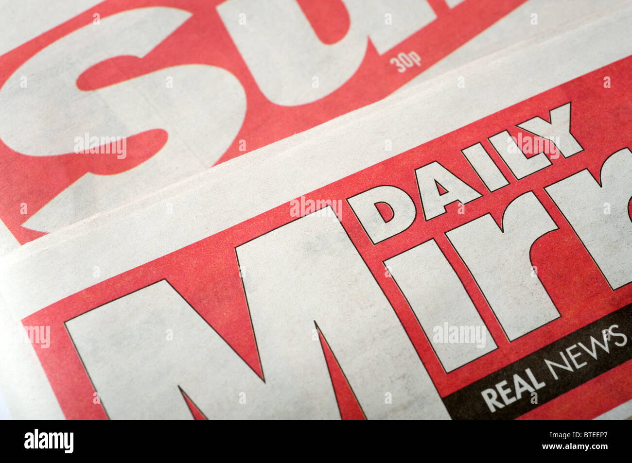 The Sun and Daily Mirror tabloid newspapers Stock Photo