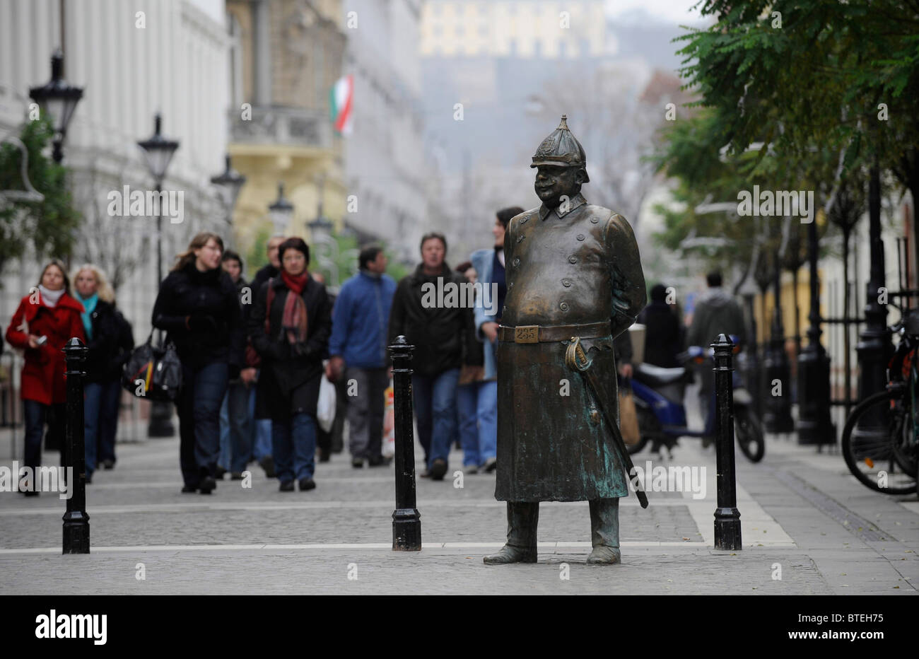 Sad Tank a bronze soldier statue in central Pest, Budapest, Hungary Stock Photo ...