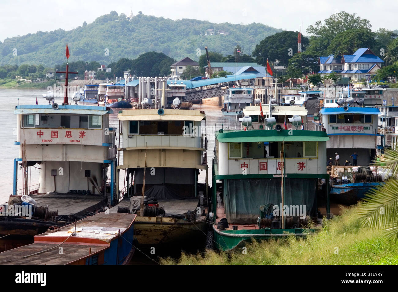 Chinese trading vessels hires stock photography and images Alamy