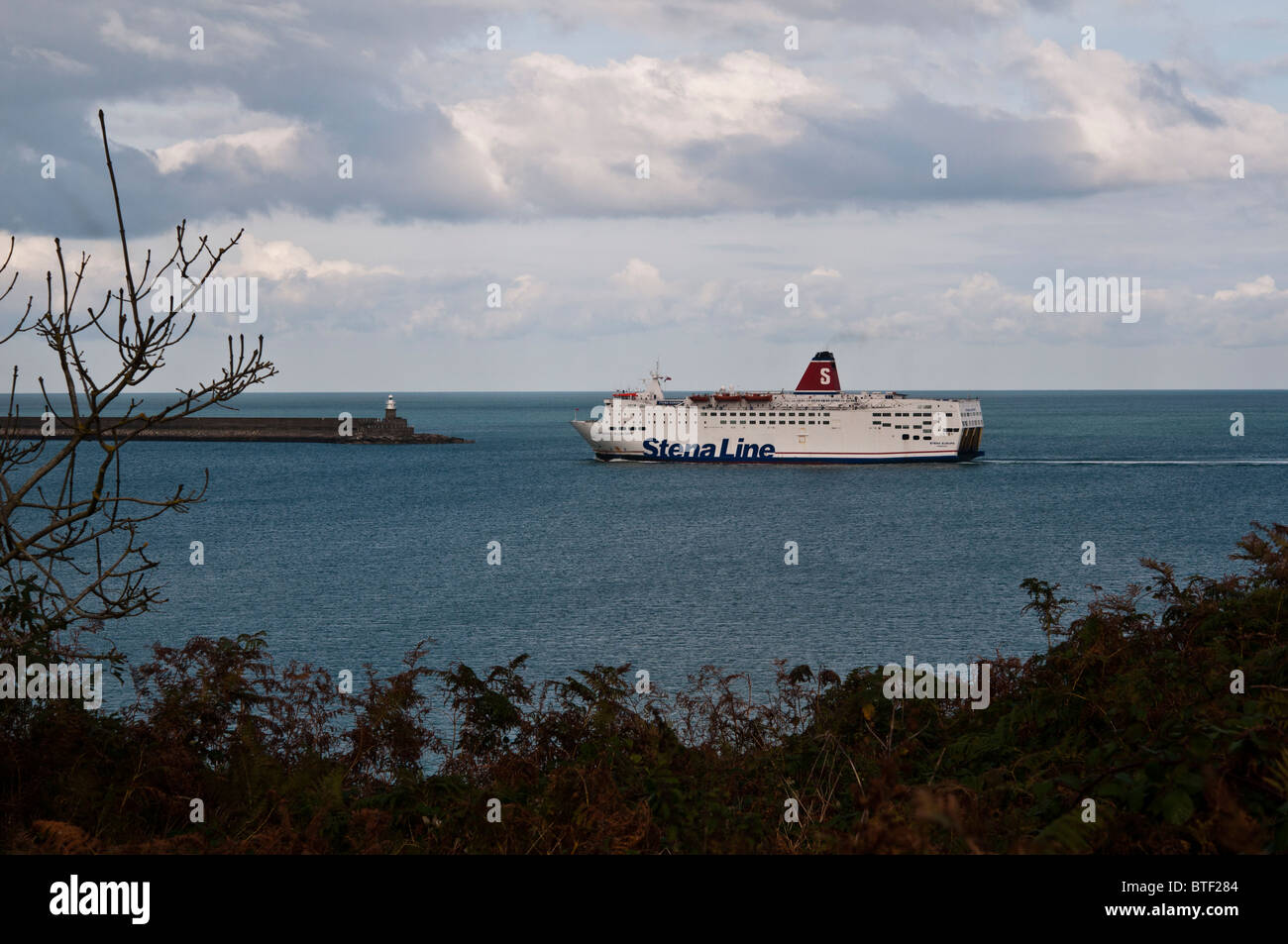 The Stena Line car ferry from Rosslare, Ireland arriving at Fishguard, Pembrokeshire, Wales, UK Stock Photo