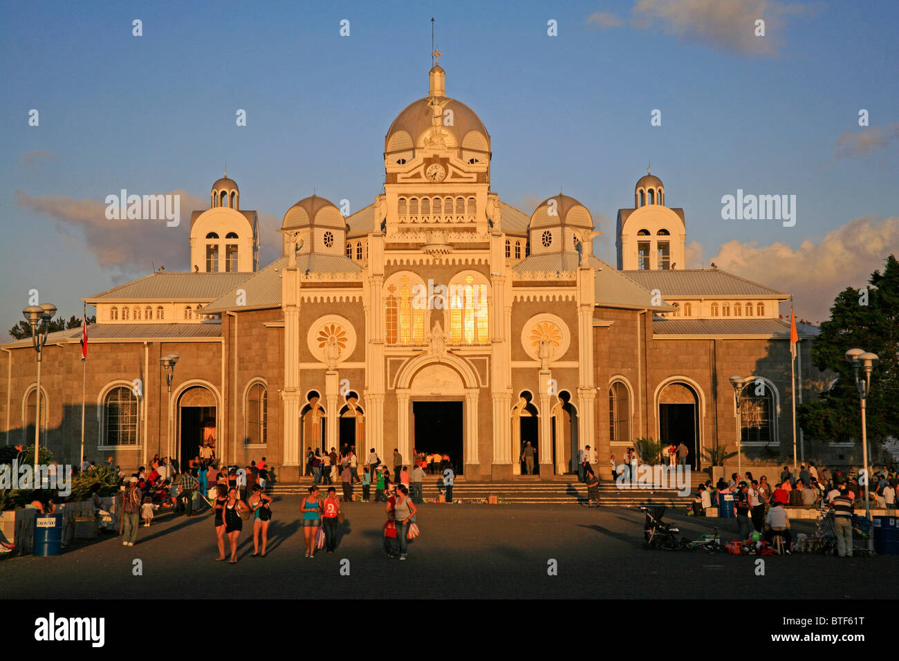 Costa rica basilica cartago hires stock photography and images Alamy