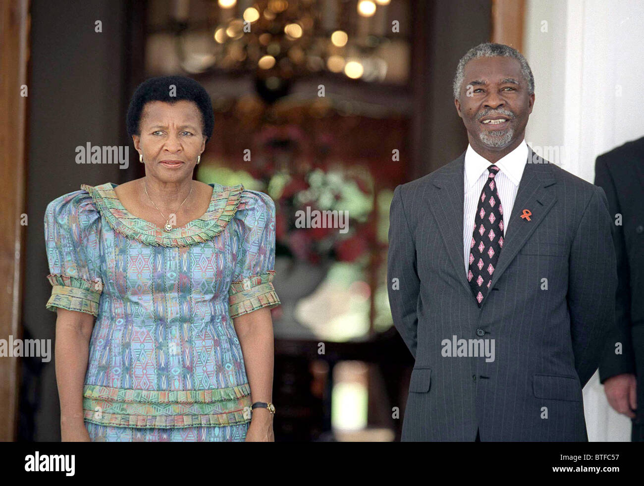 PRESIDENT THABO MBEKI AND HIS WIFE AT UNION BUILDINGS, PRETORIA, SOUTH AFRICA Stock Photo