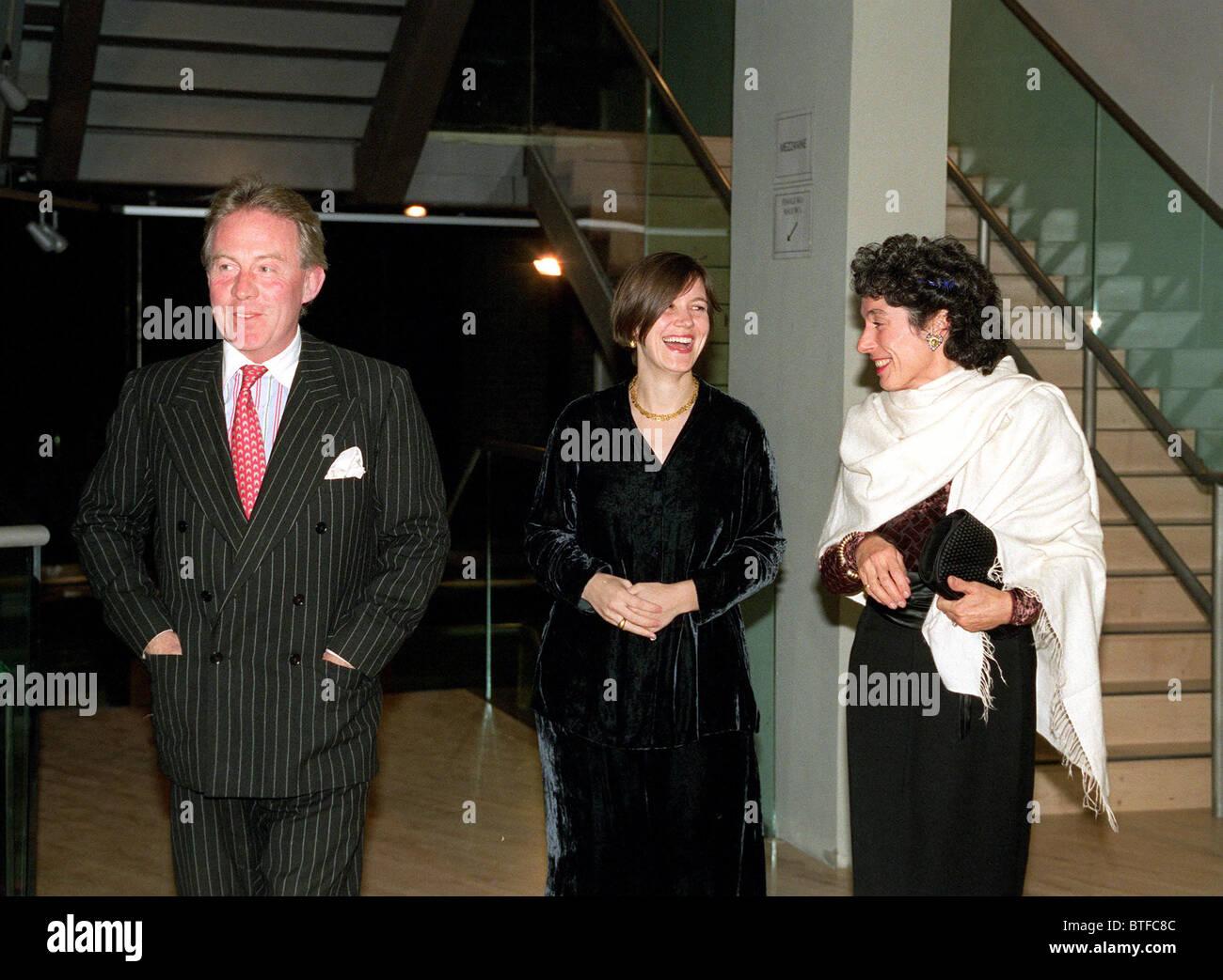 RODDY LLEWELLYN AND WIFE TANYA AT ROYAL BALLET PERFORMANCE AT NEW SADLER'S WELLS THEATRE, LONDON Stock Photo