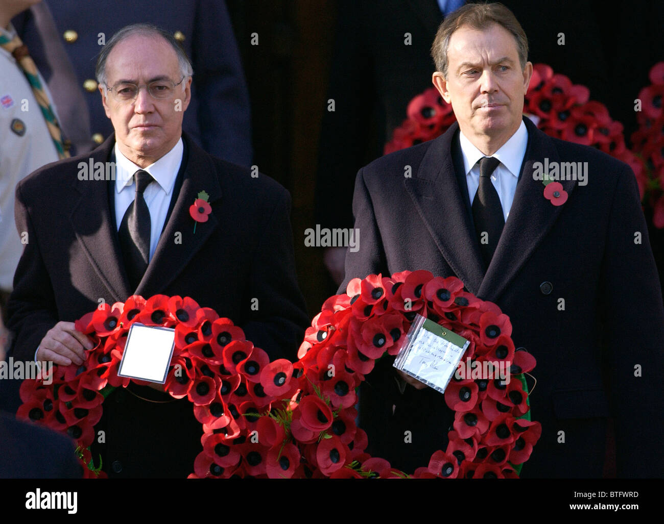 Prime Minister Tony Blair and Leader of the Conservative Party Michael Howard at Remembrance Ceremony, Cenotaph, London Stock Photo