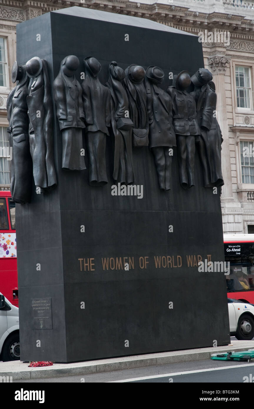 Women of world war 2 uk hi-res stock photography and images - Alamy
