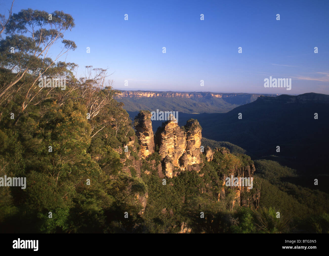 Three Sisters rock formation seen from Echo Point Katoomba Blue Mountains National Park New South Wales (NSW) Australia Stock Photo