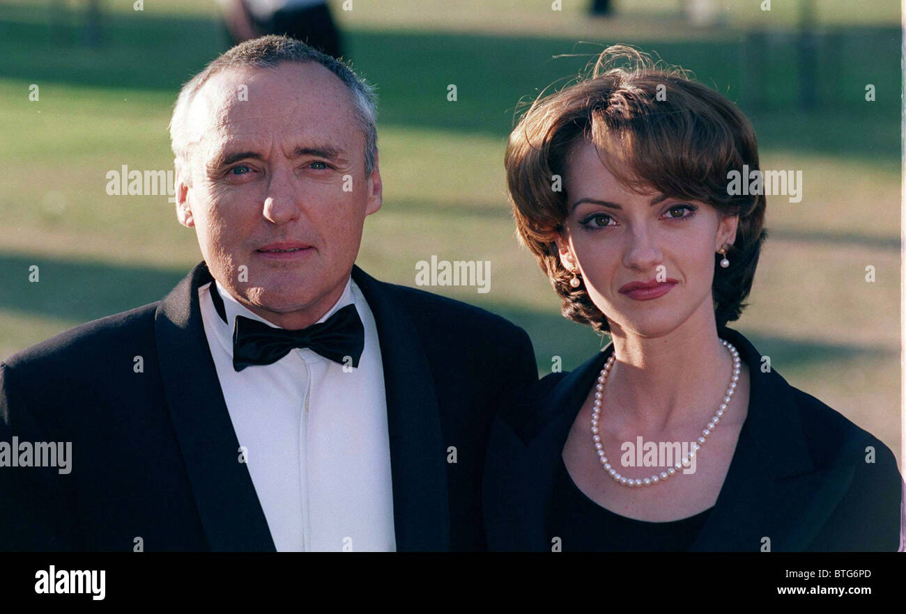 ACTOR DENNIS HOPPER AND WIFE VICTORIA DUFFY AT SERPENTINE GALLERY IN Stock  Photo - Alamy