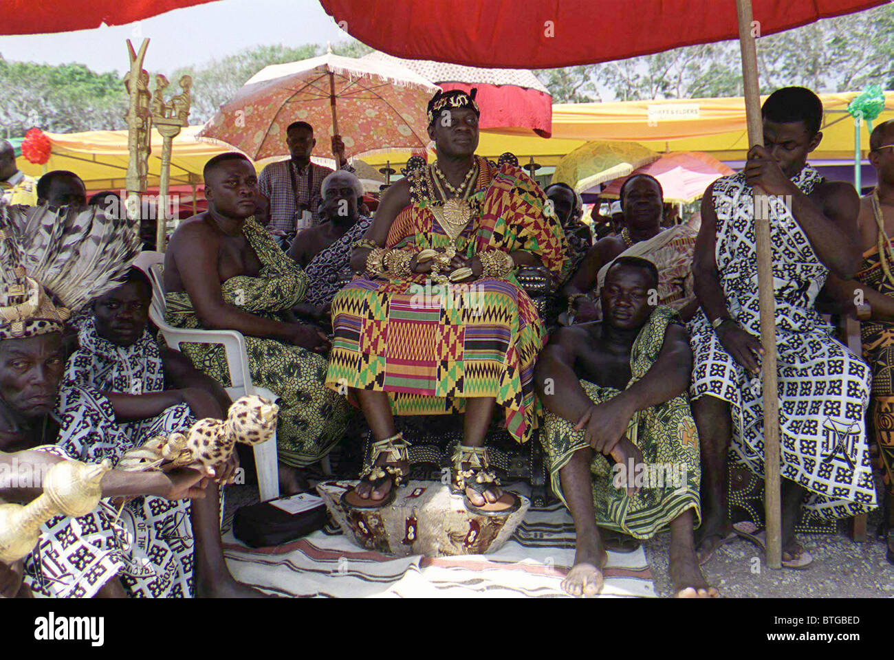 CHIEFS OF TRIBES ATTENDING A DURBAR IN ACCRA, GHANA Stock Photo - Alamy