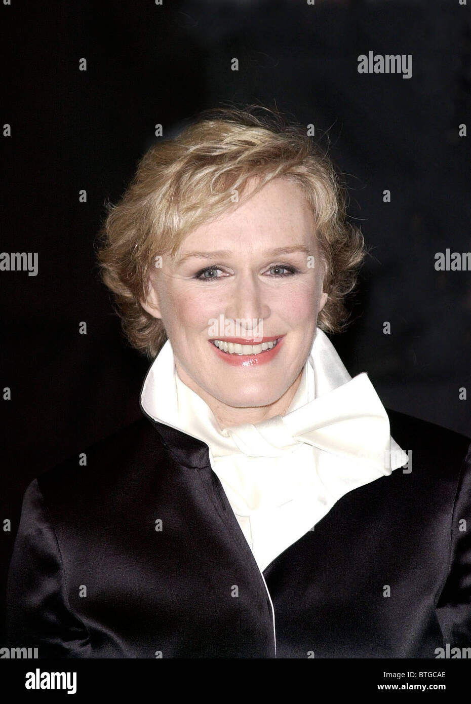 ACTRESS GLENN CLOSE AT PREMIERE OF WALT DISNEY FILM '102 DALMATIANS ' AT ODEON LEICESTER SQUARE, LONDON Stock Photo