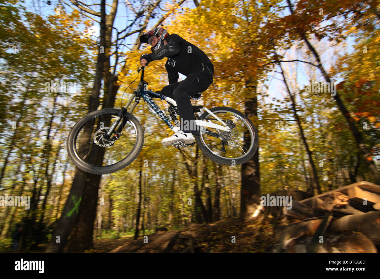 Mountain Bike Dirt Jump Stock Photo Alamy