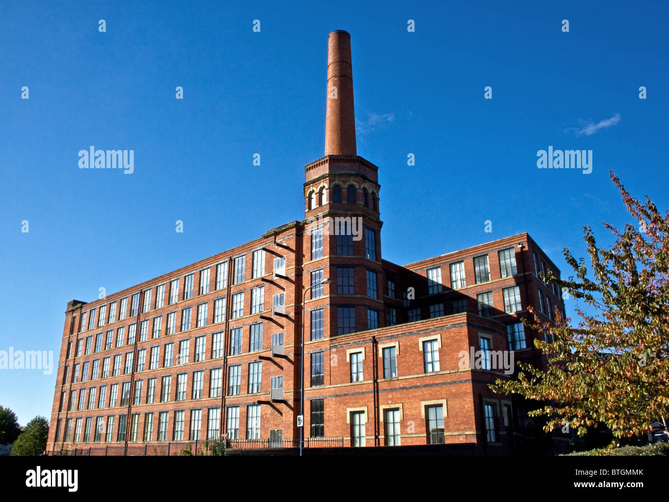 Cavendish Mill (1885), on Ashton Canal, Ashton under Lyne,Tameside, Greater Manchester, UK. Former cotton mill now apartments. Stock Photo