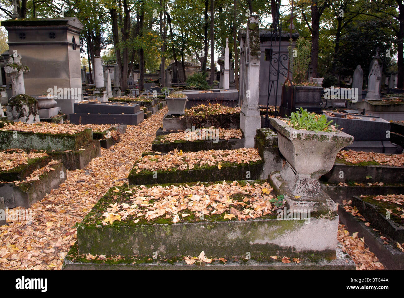 Cimetière du Père-Lachaise (Father Lachaise Cemetery), Paris, Capital of France Stock Photo