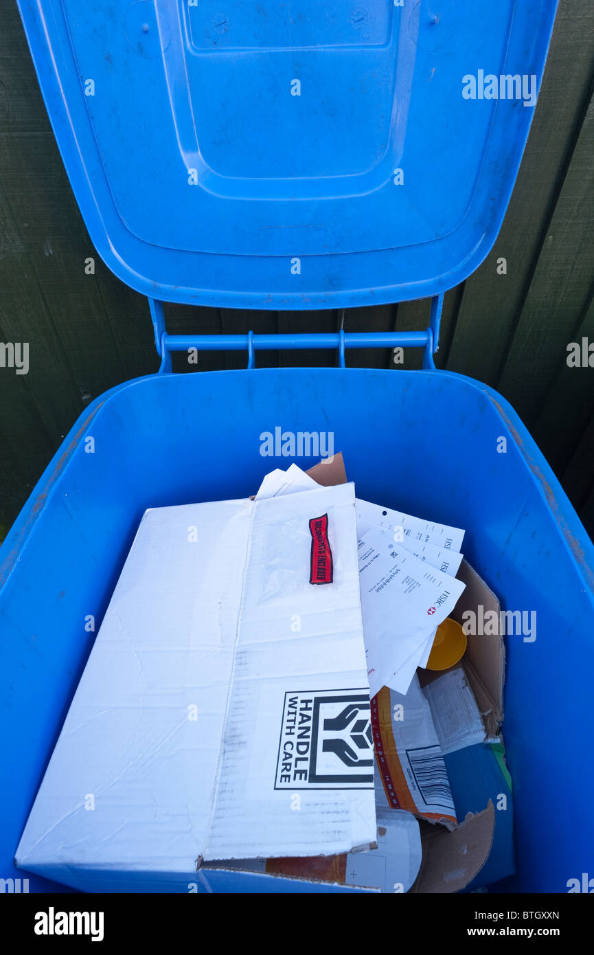 Bank statements bin hires stock photography and images Alamy