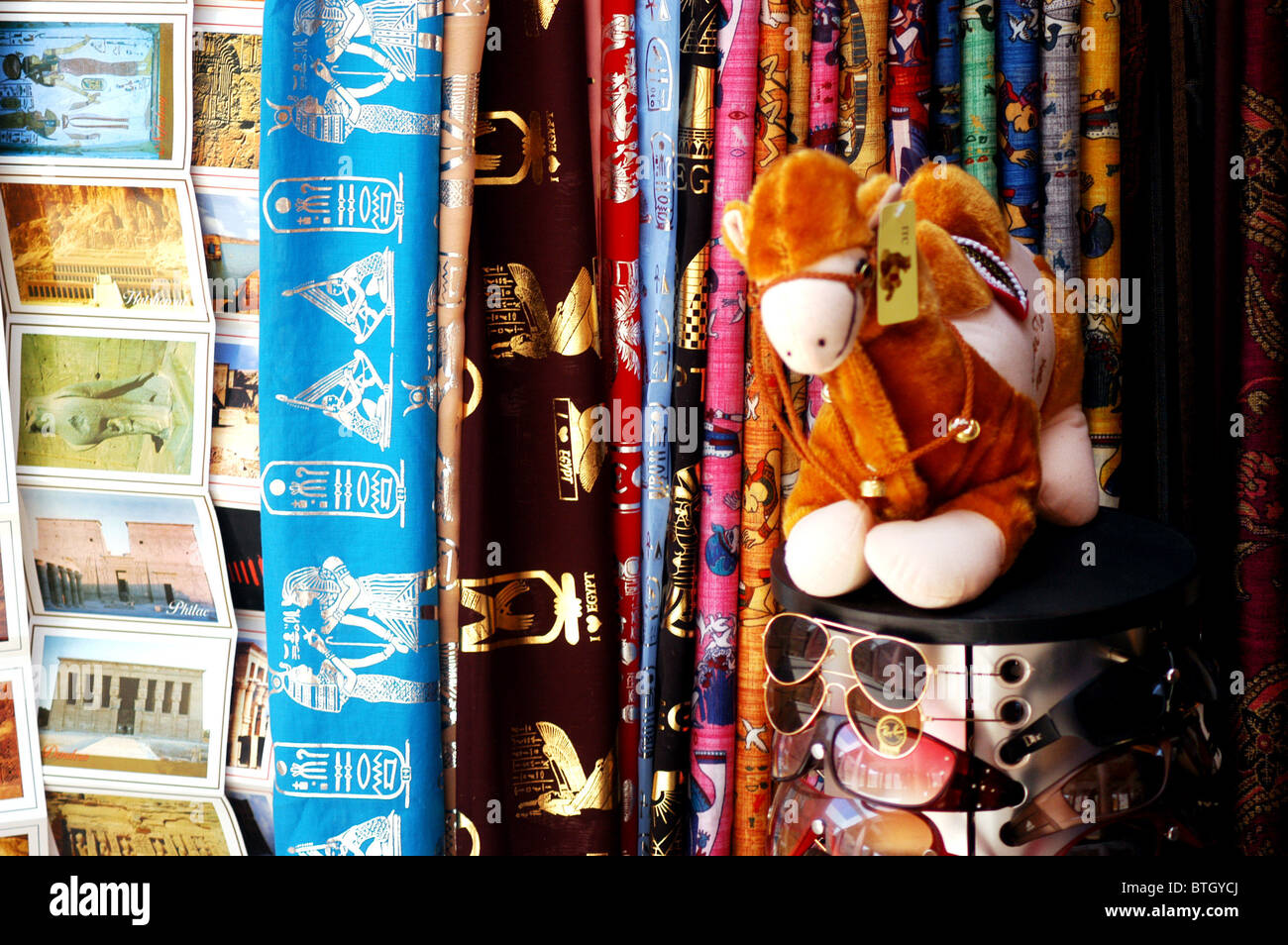 Buying Bulk Items High Resolution Stock Photography and Images Alamy