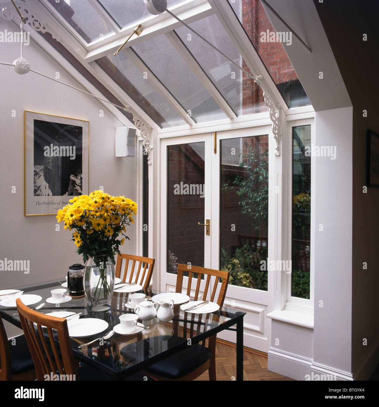 Interiors Modern Dining Rooms Conservatories Stock Photos