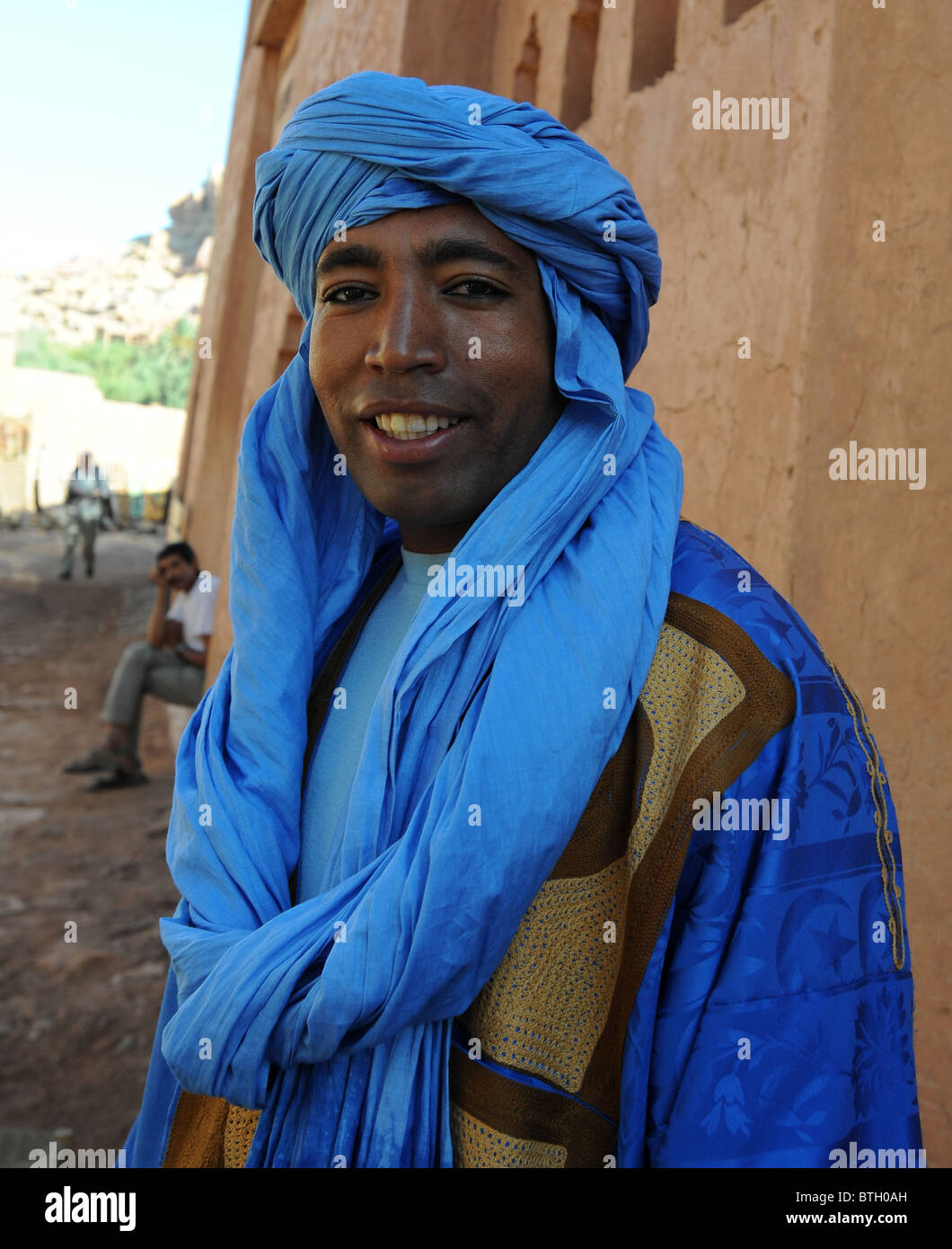 Moroccan Berber poses for photograph Stock Photo Alamy