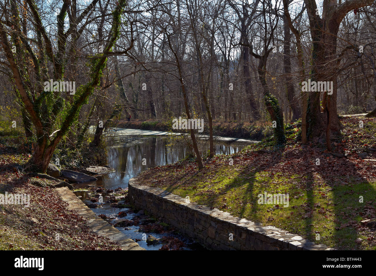 The overflow weir that diverts water from the C&O Canal around Lock 6, Potomac, Maryland. Stock Photo