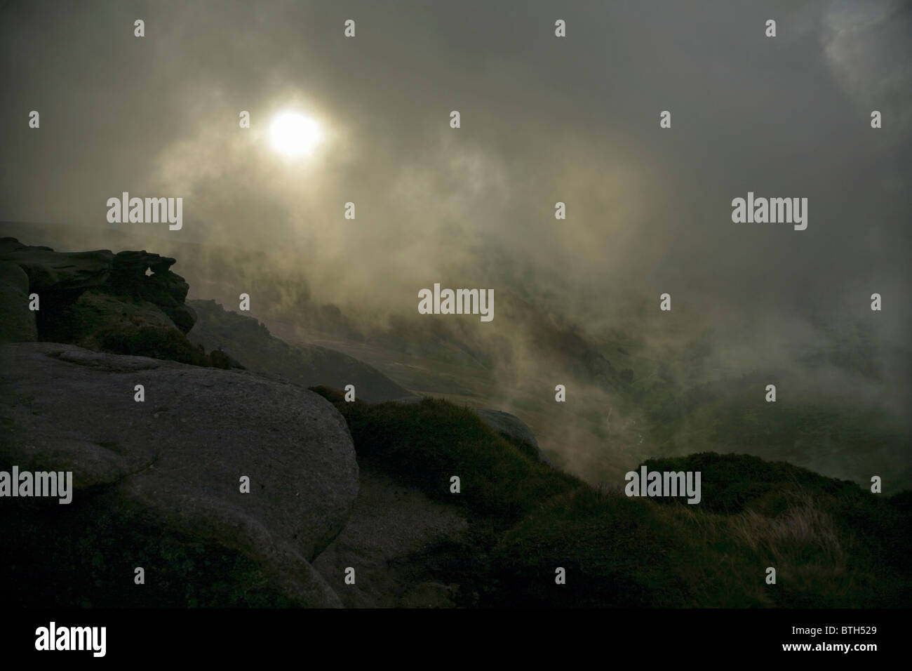 Kinder scout weather hires stock photography and images Alamy