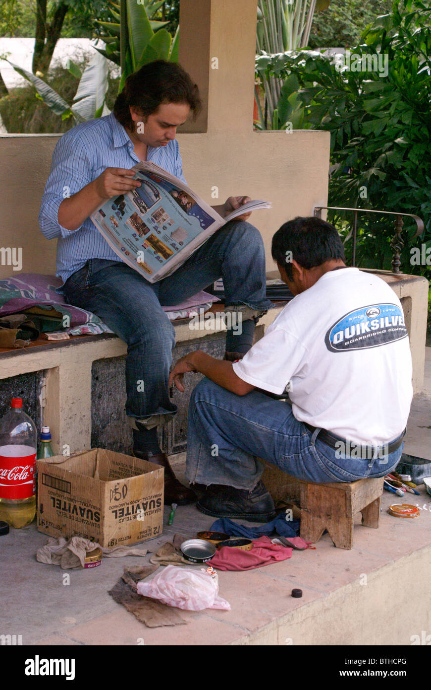 Shoe shine box hi-res stock photography and images - Alamy