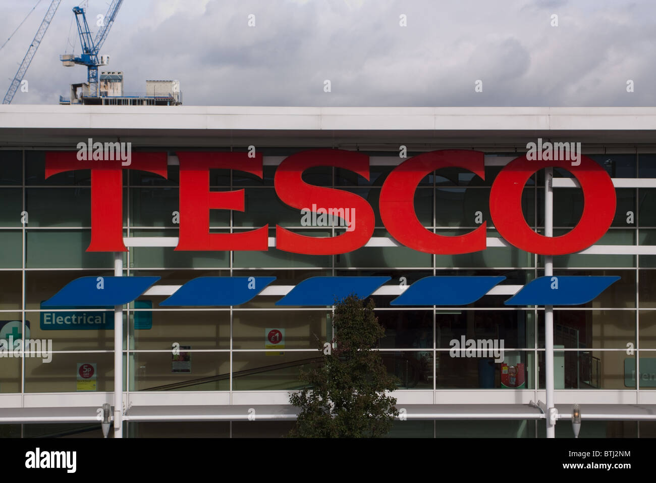 Tesco Extra Supermarket Store, Slough, Berkshire Stock Photo Alamy