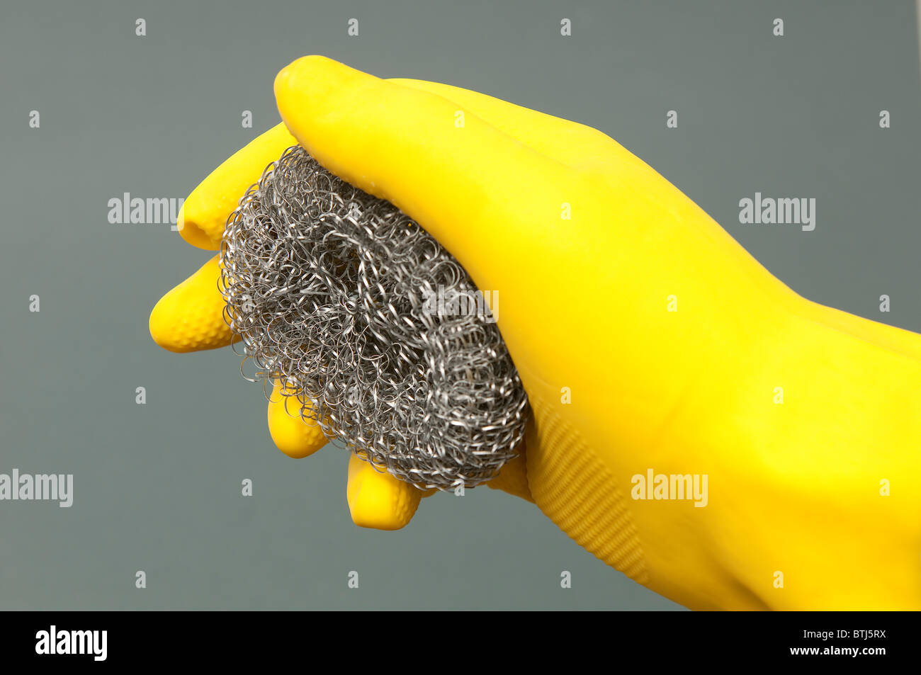 steel wool in the hand Stock Photo Alamy