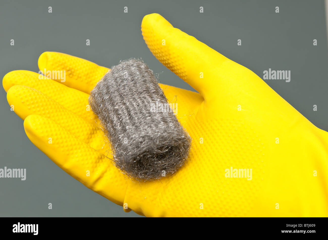 Steel wool scrubber hires stock photography and images Alamy