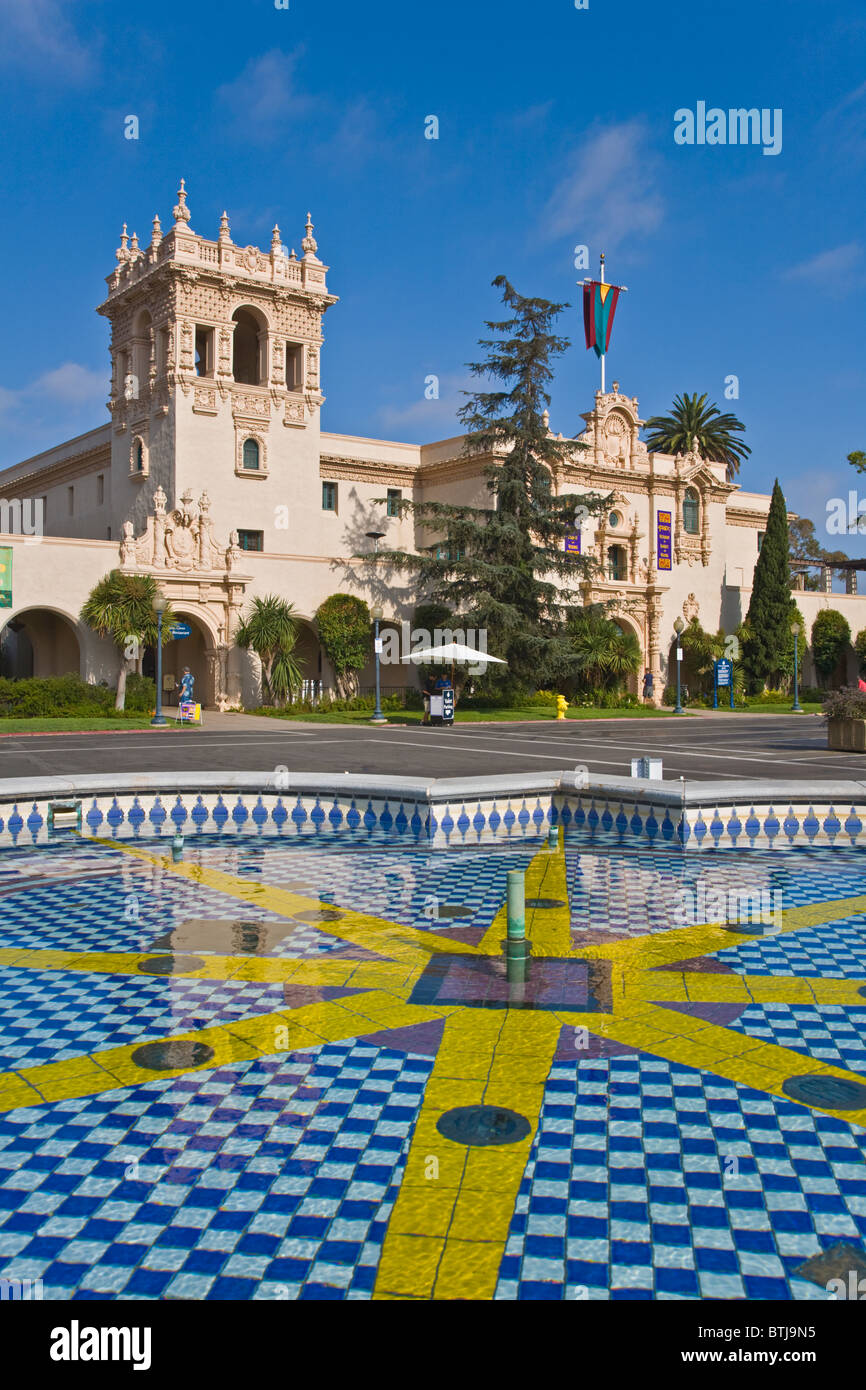 A WATER FOUNTAIN and the HOUSE OF HOSPITALITY located in BALBOA PARK - SAN DIEGO, CALIFORNIA Stock Photo