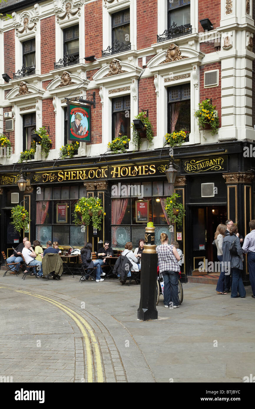 Sherlock holmes hotel hi-res stock photography and images - Alamy