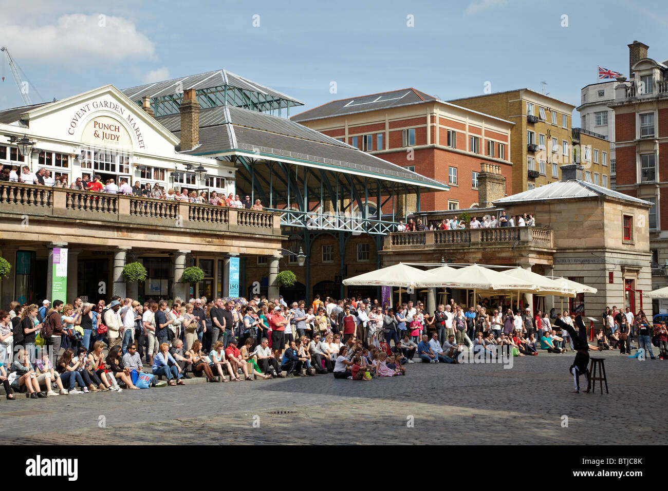 Busker, Covent Garden Market, London, England, United Kingdom Stock Photo