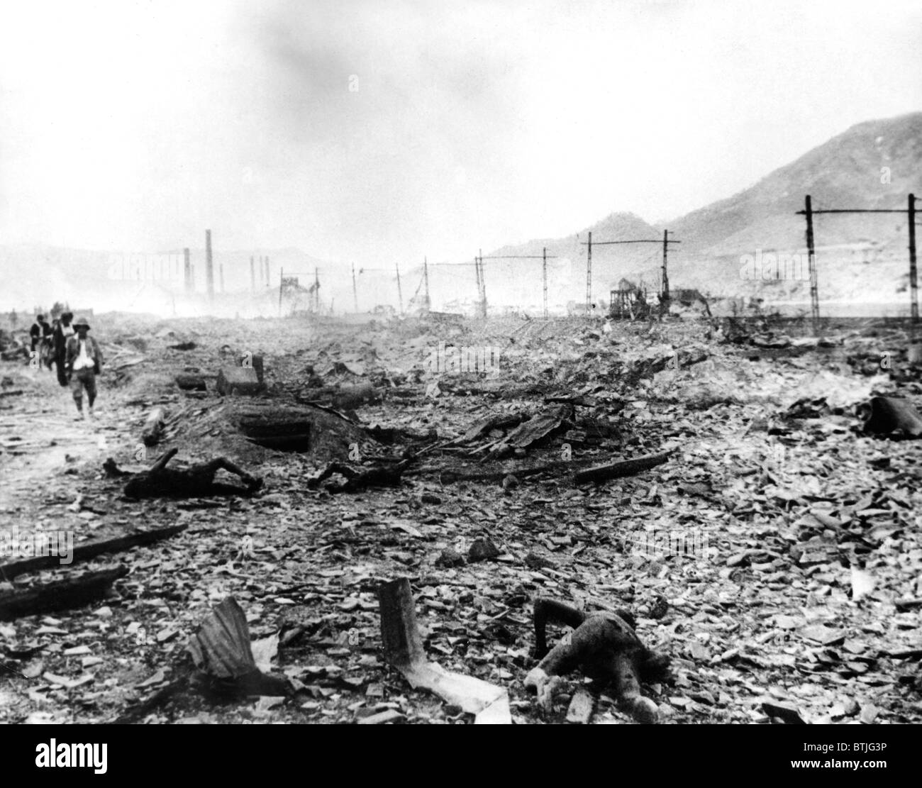 World War II, charred bodies laying amongst the destruction from the Atomic Bombing of Nagasaki, Japan, 09/06/45 Stock Photo