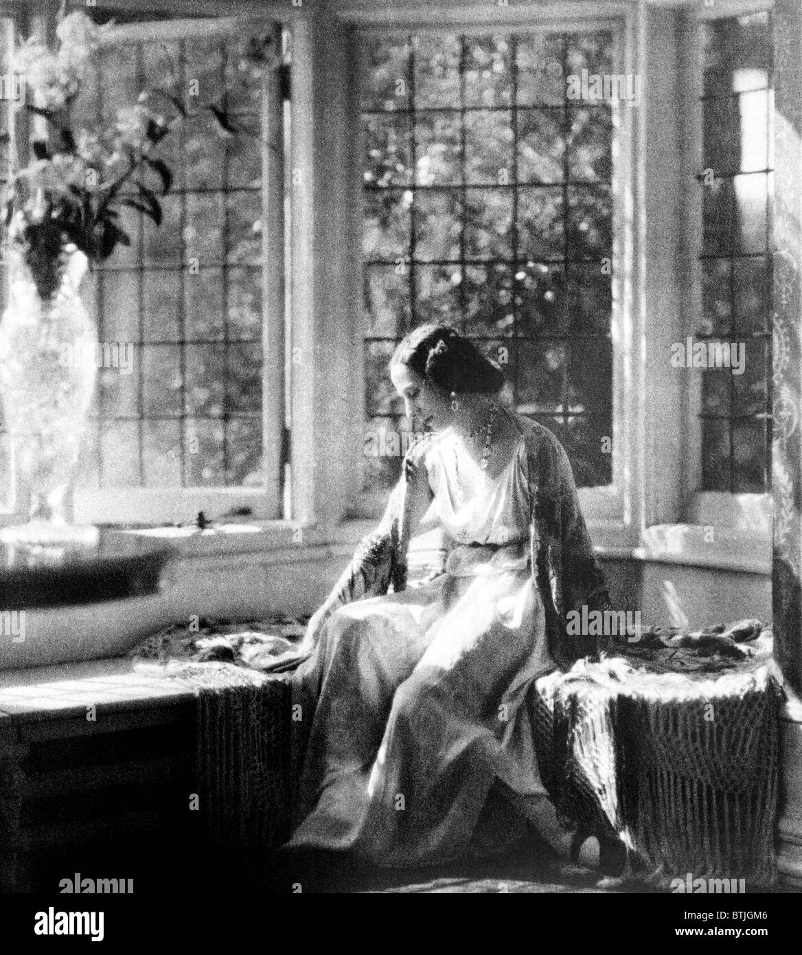 Russian ballet dancer Anna Pavlova, at the Ivy House in London, c. 1910's. Stock Photo