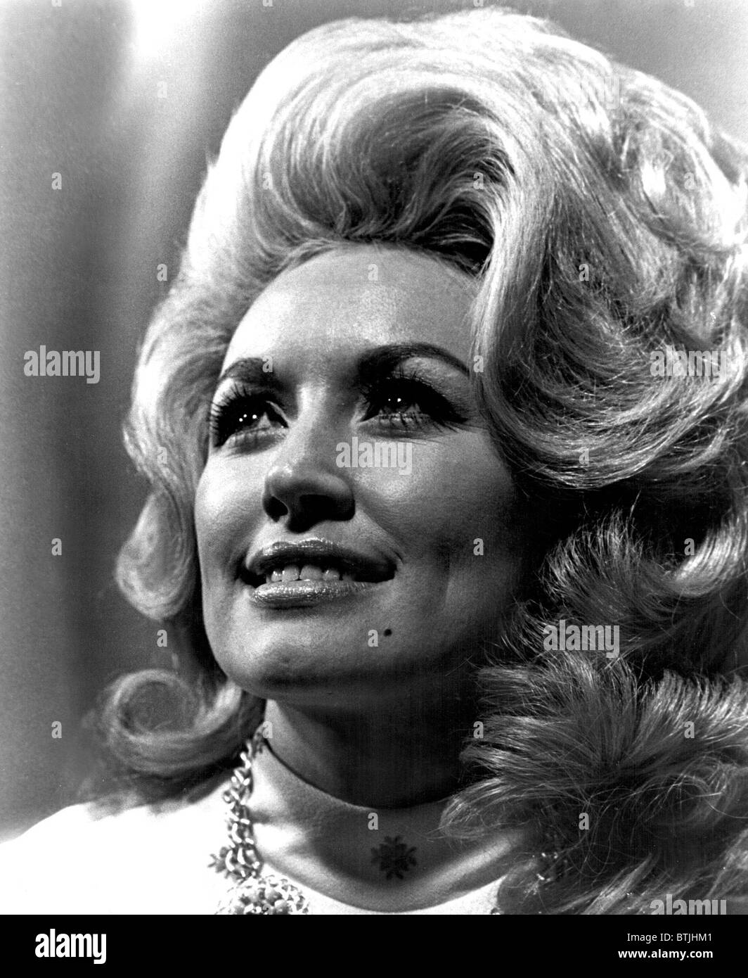 Dolly Parton in the early 1970s Stock Photo