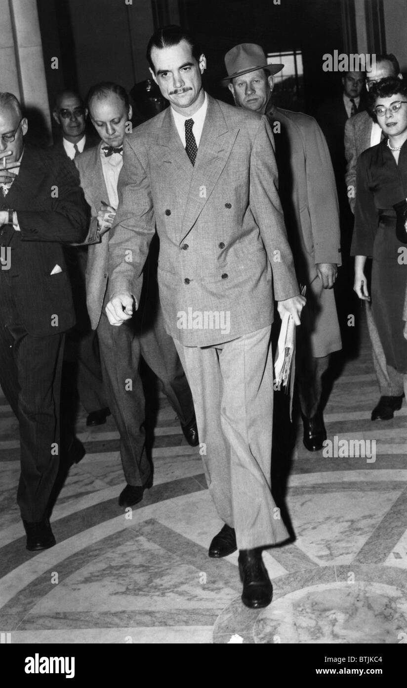 Howard Hughes arrives for a Senate hearing, 1947. Courtesy: CSU Archives/Everett Collection Stock Photo