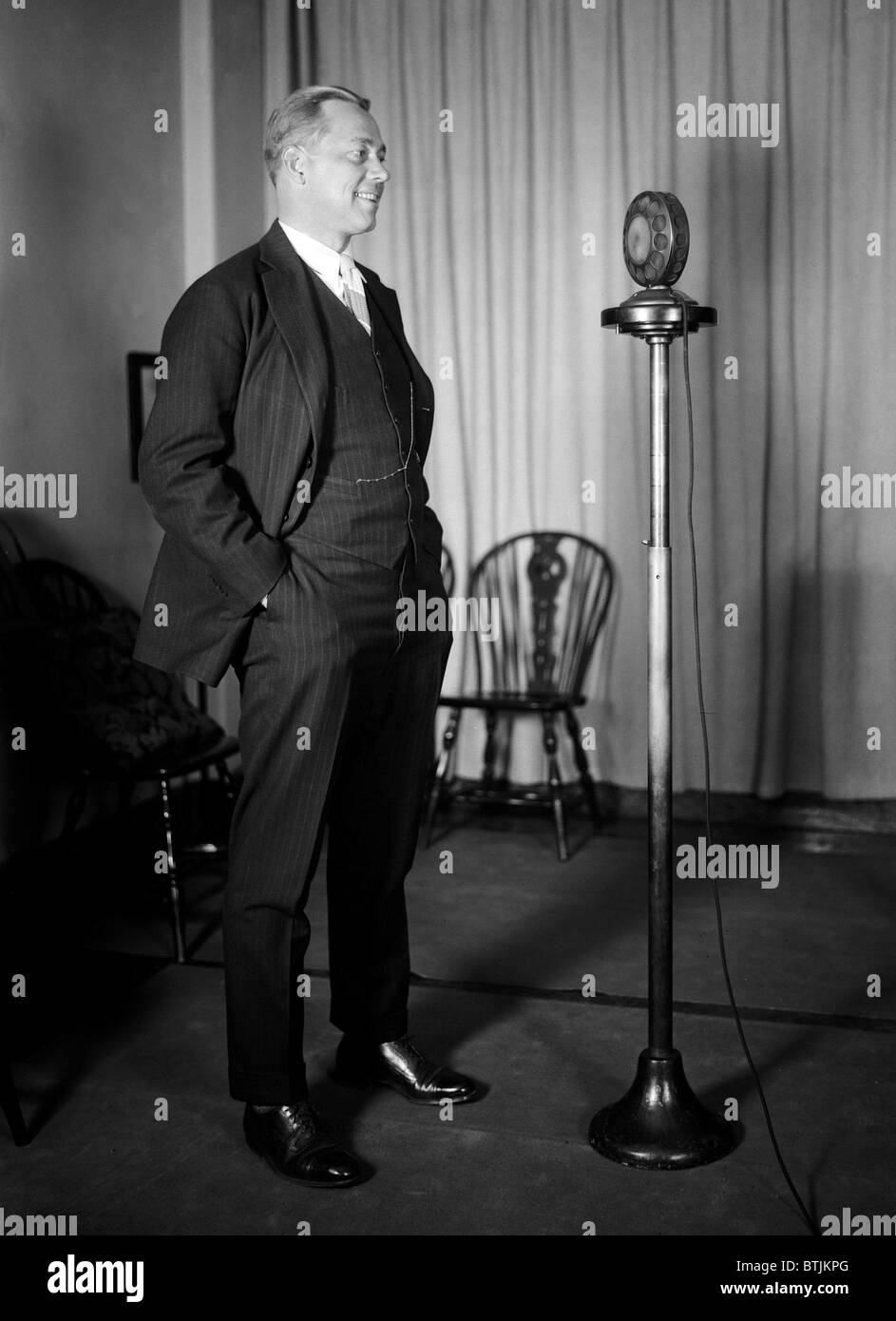 1920s radio microphone hires stock photography and images Alamy