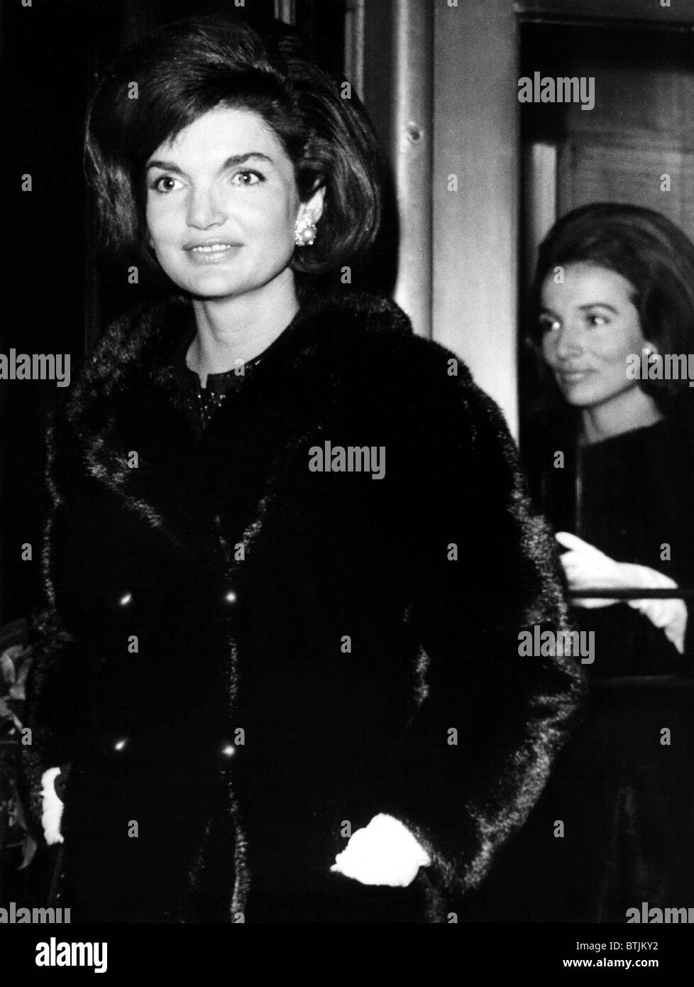 Jacqueline Kennedy and her sister Lee Radziwell in NY, 2/63 Stock Photo