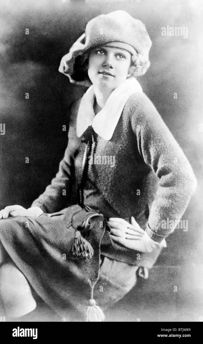 Jean Harlow at age 10, 1921. Courtesy: CSU Archives/Everett Collection  Stock Photo - Alamy