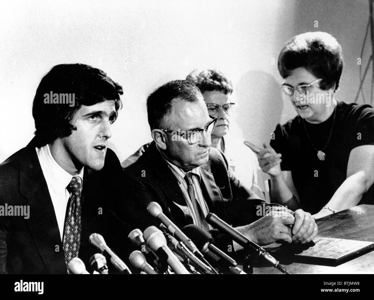 John Kerry, Richard Siglar, Mrs. Francis Ford, and Mrs. Sigler.Prisoner of War Families and Vietnam Veterans against the War in Stock Photo