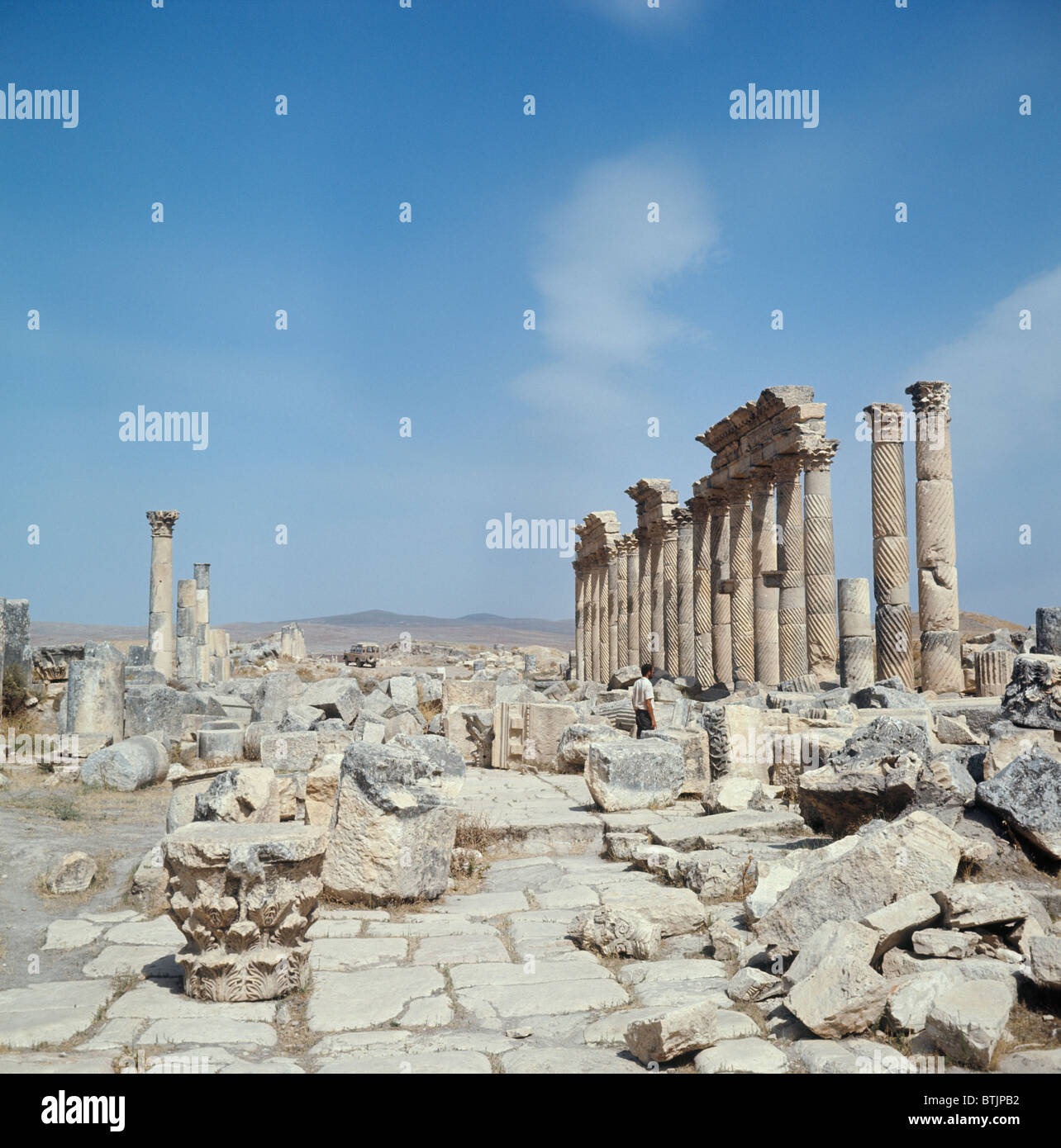 Apamea Syria Corinthian columns 2nd century AD Stock Photo - Alamy