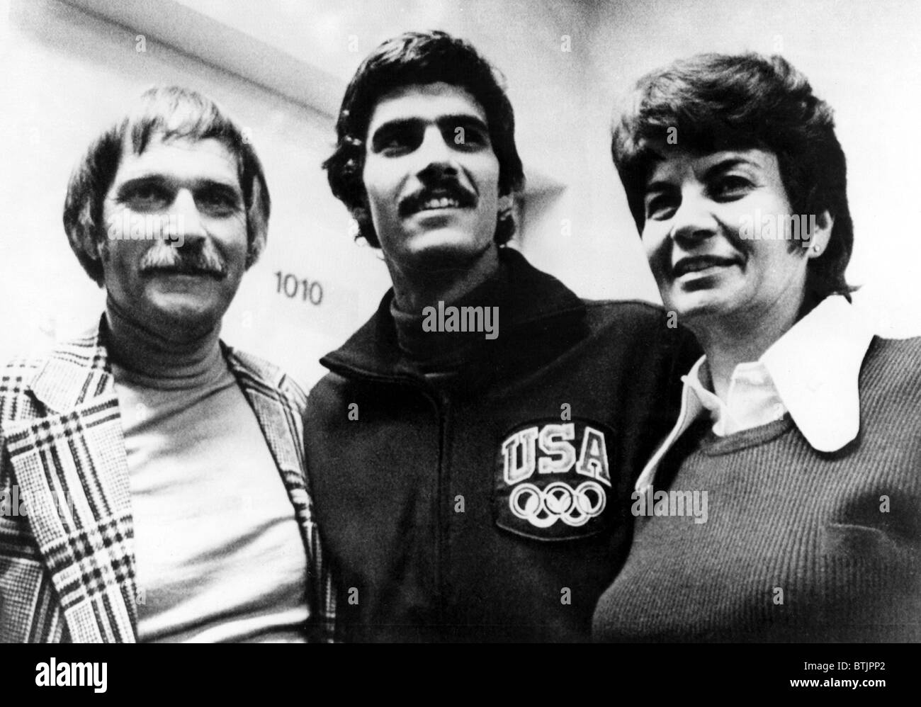 Mark Spitz poses with parents after winning 7th Olympic Gold Medal, Munich, Germany, 09-04-1972. Stock Photo