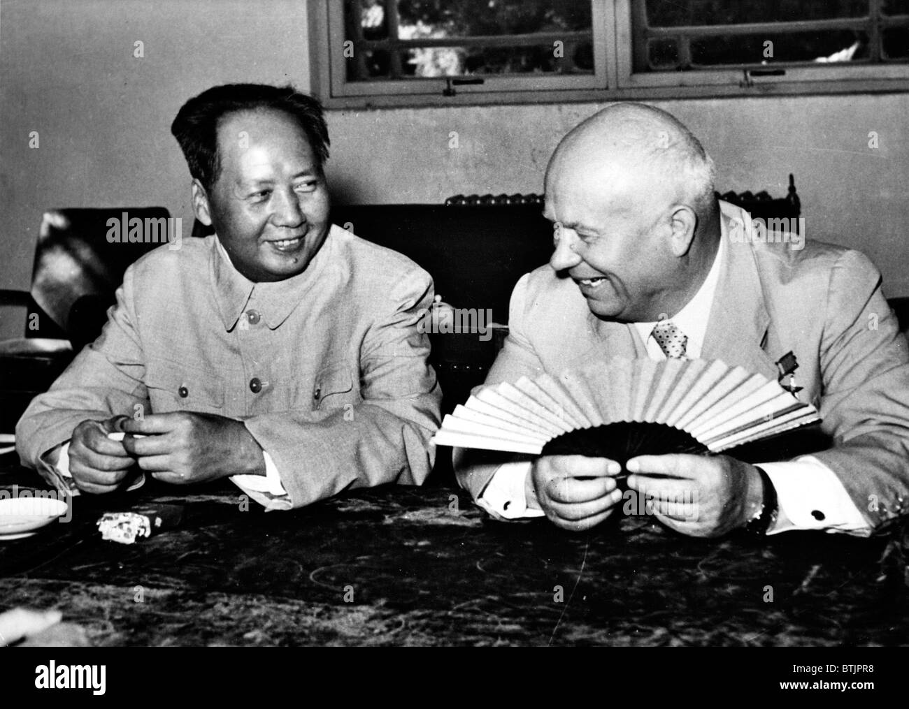 Mao Tse-Tung meeting with Nikita Khrushchev in Beijing, 1963 Stock Photo