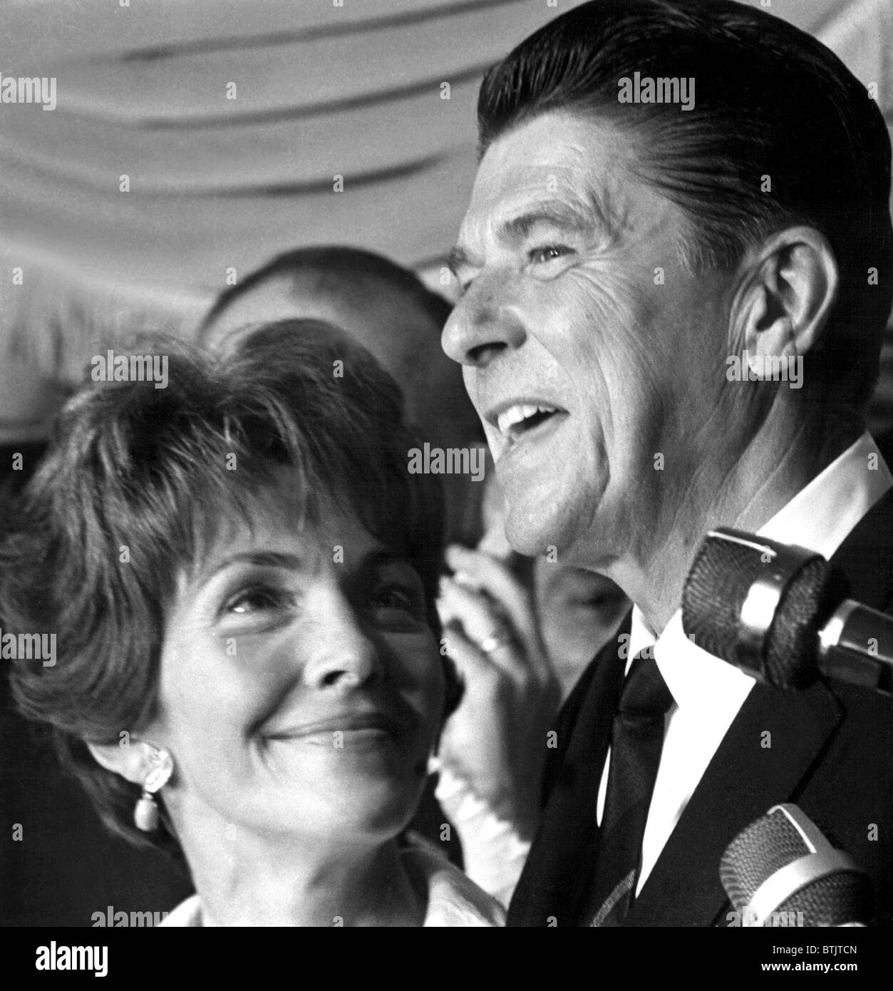 Nancy Reagan, Ronald Reagan after he won the Republican nomination for governor of California, 6/7/66 Stock Photo