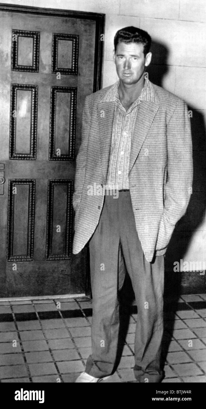 Ted Williams outside a Miami court room after his divorce from wife Doris Soule Williams. May 9, 1955. CSU Archives Courtesy Eve Stock Photo