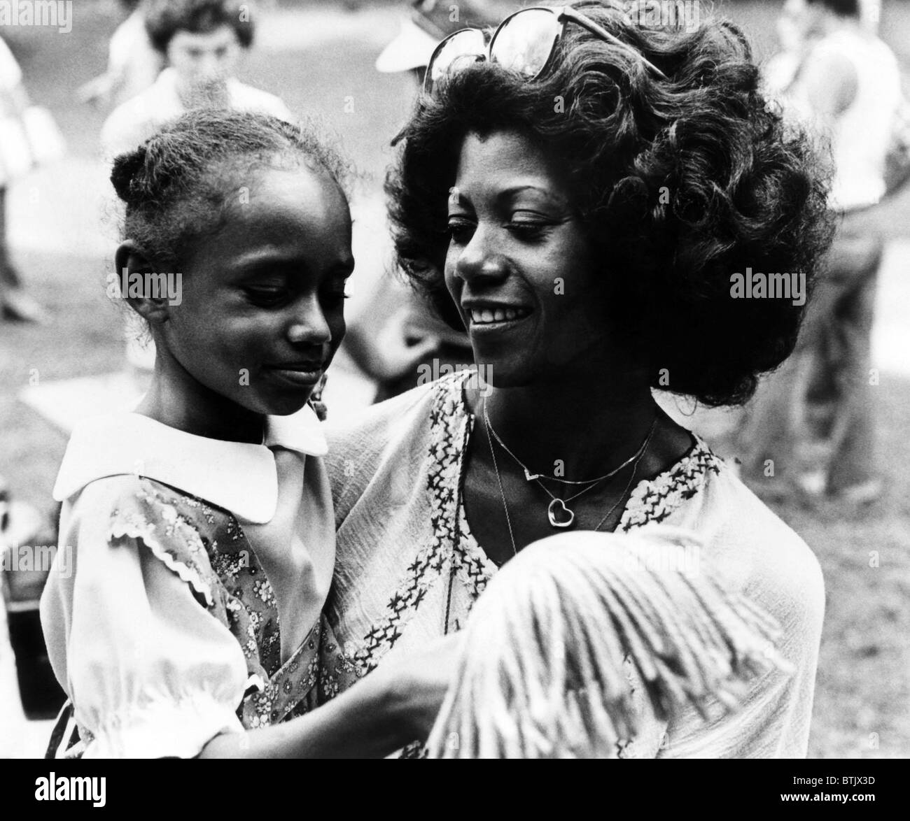 WILMA, Piper Carter, Wilma Rudolph, on set, 1977. CSU Archives/Courtesy Everett Collection Stock Photo