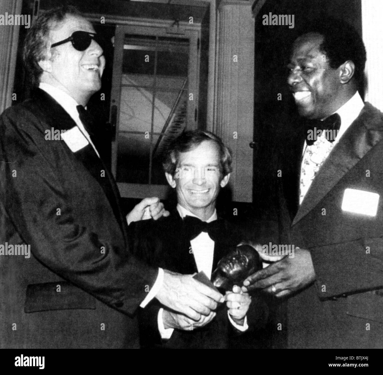 Willie Shoemaker, George Shearing, and Hank Aaron, recipients of 1978 Horatio Alger Award, 5/15/1978 Stock Photo