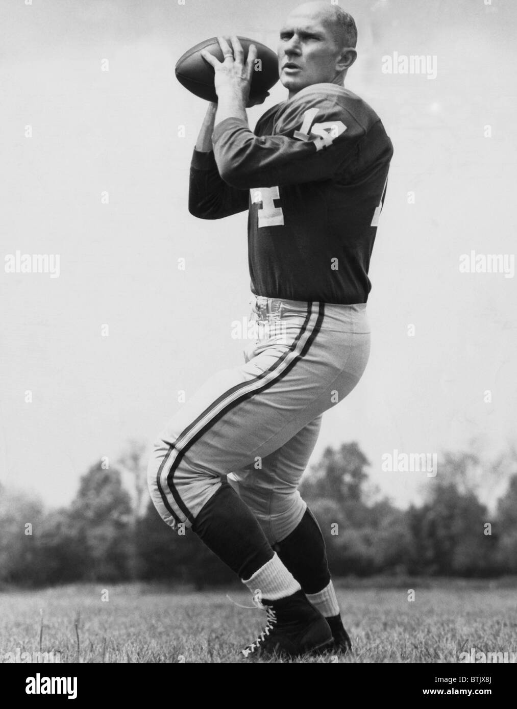 New York Giants quarterback Y.A. Tittle, 1962. Stock Photo